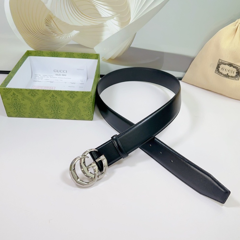 Gucci Black Leather Belt with Silver Double G Interlocking Buckle - Picture 5 of 8